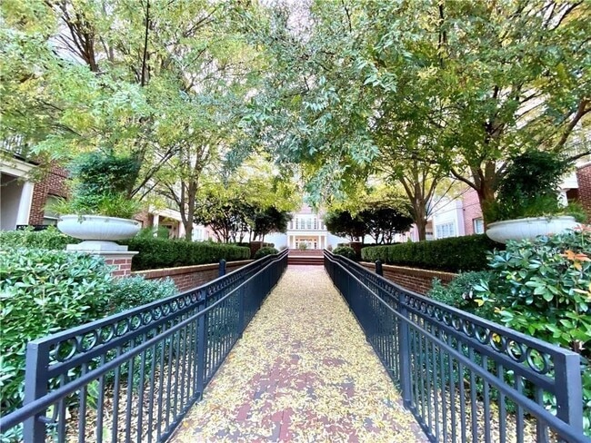 Photo - 3635 E Paces Cir