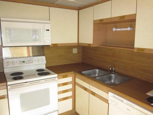 Photo - 8830 SW 123rd Ct Unit I-302