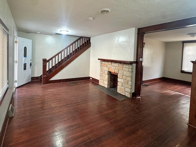 Photo - 1115 Woodward Ave