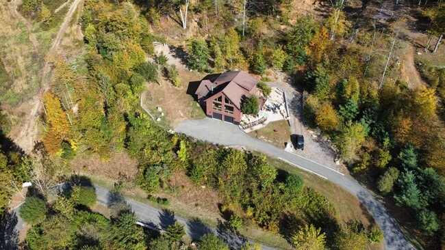 Photo - 570 Long Mountain Rd