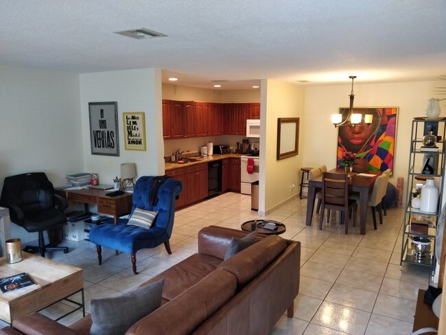 Photo - 661 Hastings St Unit 661