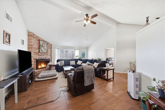 Photo - 411 Forest Hills Dr