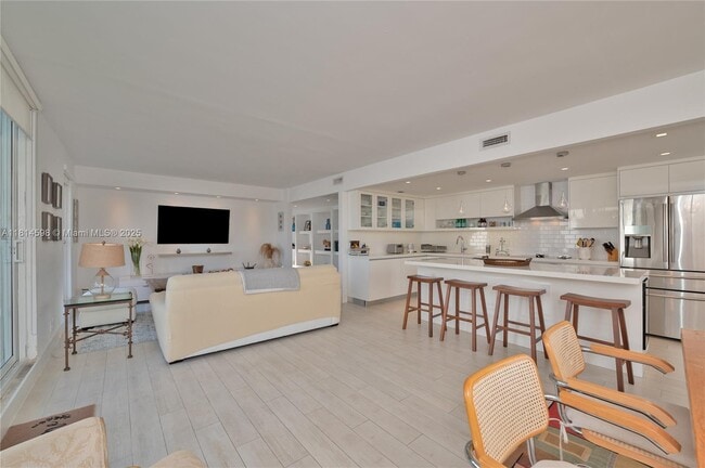 Building Photo - 101 Crandon Blvd Unit 480 Rental