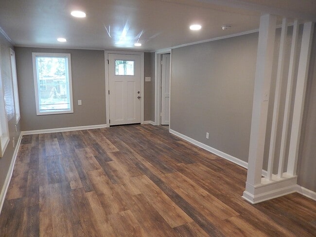 Photo - 1529 Elberta Dr