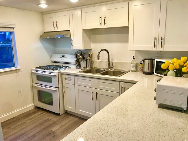 Photo - 2414 N Alvarado St Unit c