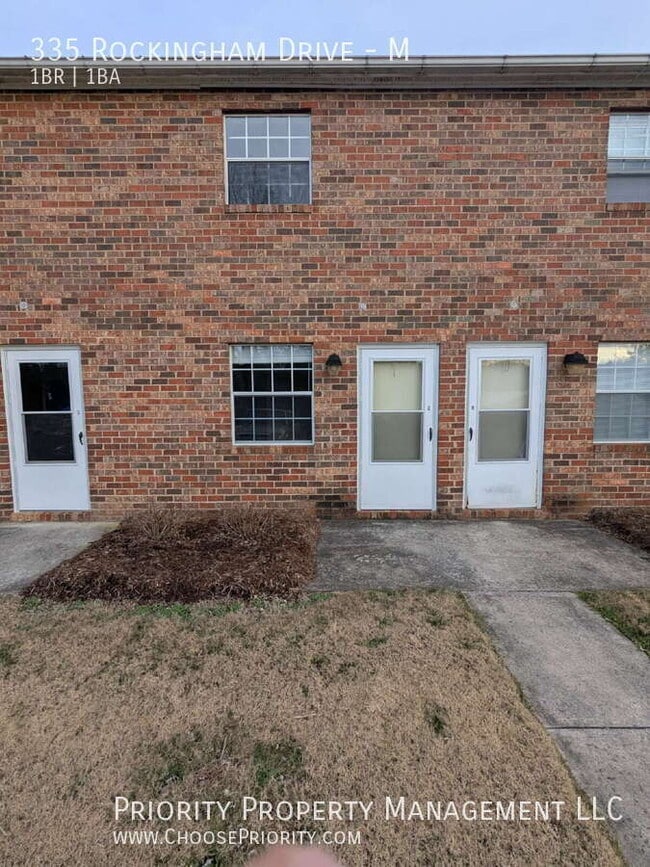 Photo - 335 Rockingham Dr Unit M