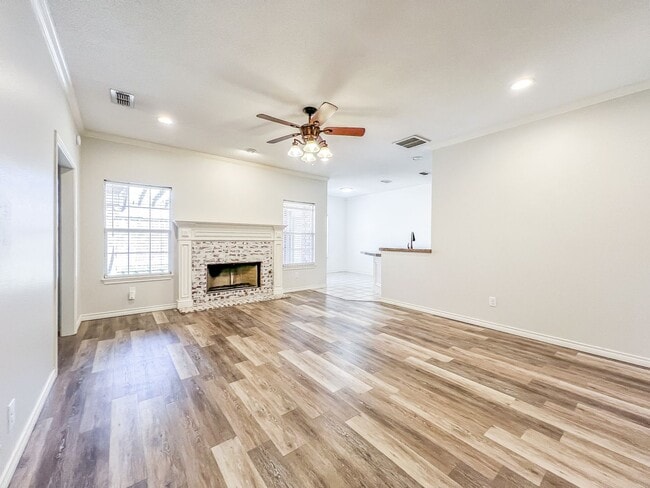 Building Photo - 4 bedroom 2.5 bathroom house in Cooper ISD with Solar!!