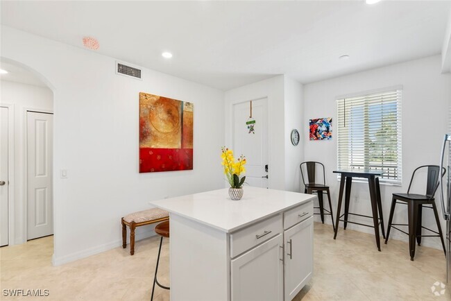 Building Photo - 5835 Double Eagle Cir Unit 4724 Rental
