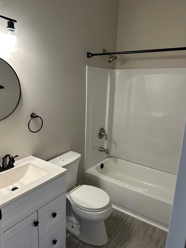 225 Main St Unit 1