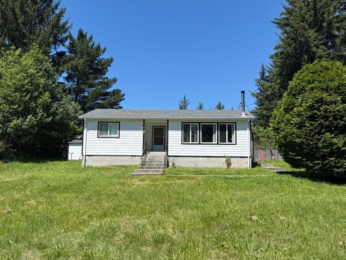Photo - 2350 Howland Hill Rd