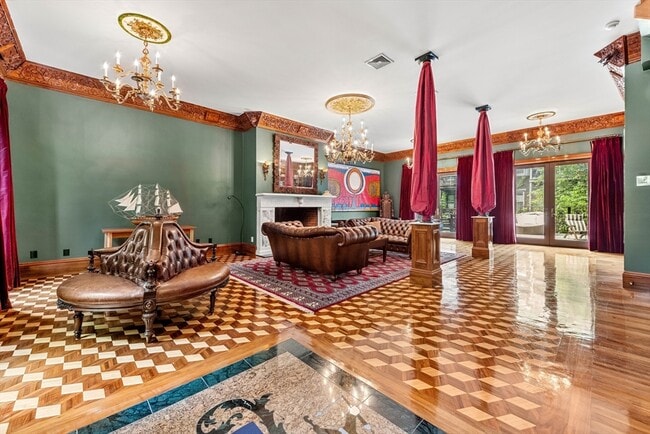 Photo - 218 W Springfield St