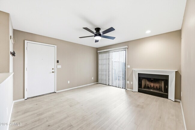 533 W Guadalupe Rd Unit 1016