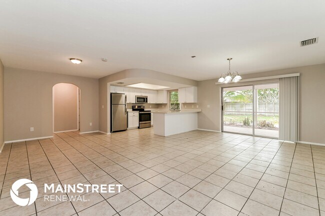 Photo - 1060 SE 20th Ct