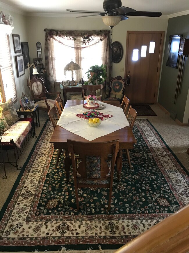 Living Room - 124 Spruce St