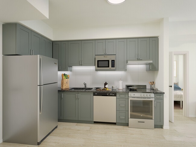 Photo - 20 University Av E