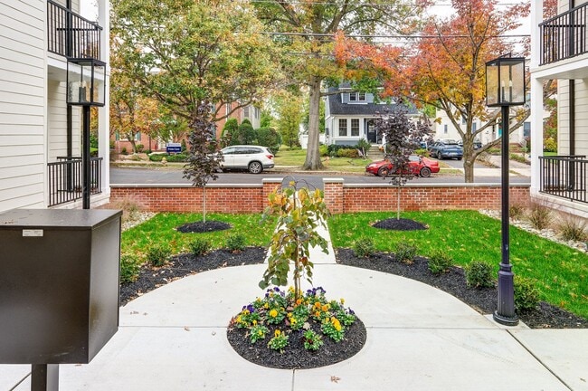 Photo - 20 E Redman Ave