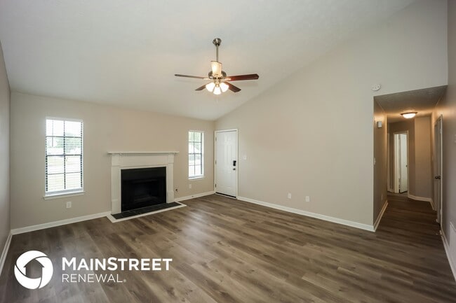 Photo - 505 Brookfield Way