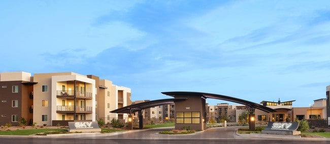 Photo - Sky At Chandler Airpark