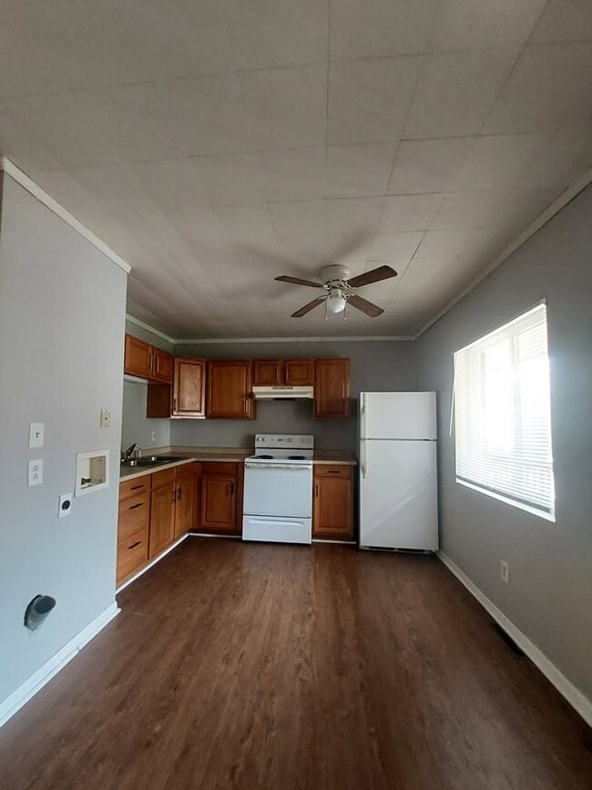 Building Photo - 20 S Fulton Ave Unit 2 Rental