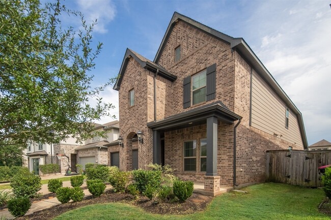 Building Photo - 8930 Emerald Cane Dr