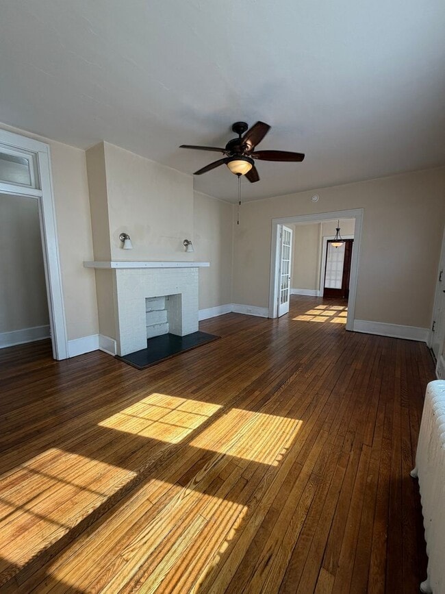 Photo - Ferdinand/829 Unit Lower