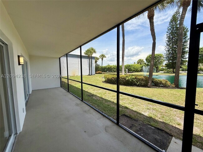 108 Waterway Dr S Unit 108