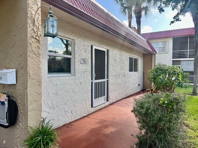 Photo - 176 Lake Evelyn Dr