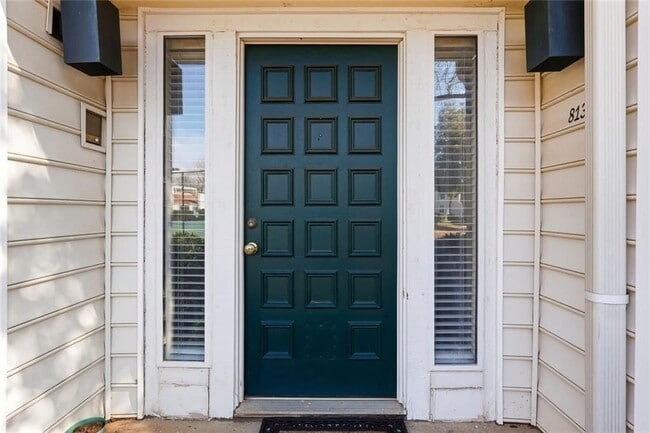 Photo - 813 Serramonte Dr