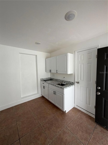 Photo - 1702 W Dempsey Ave Unidad B