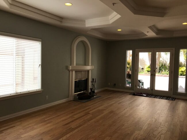 Photo - 1805 Harriman Ln