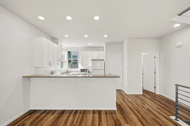 1546 NW 62nd St Unit 1546B