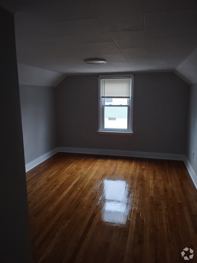 Building Photo - 101 Dora Ave Rental