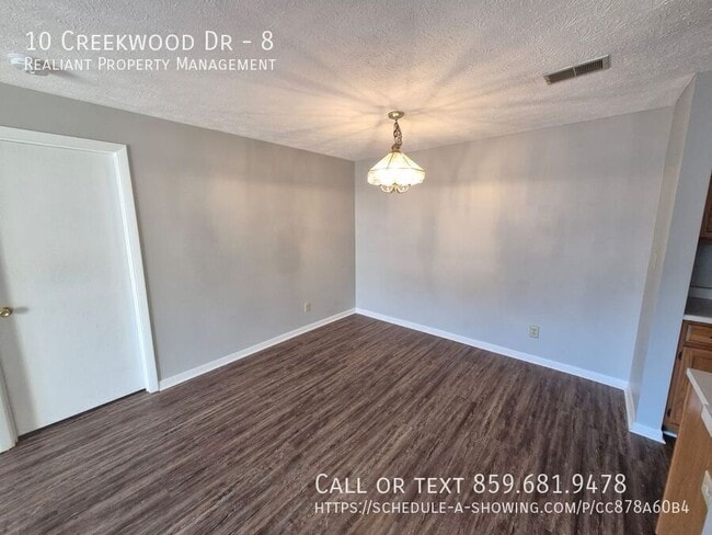 Photo - 10 Creekwood Dr