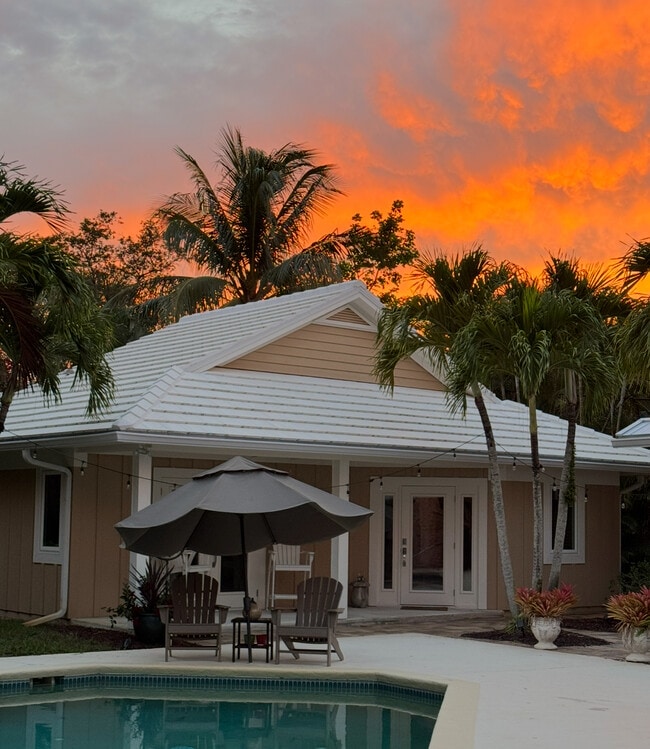 Building Photo - 470 SE St Lucie Blvd Rental