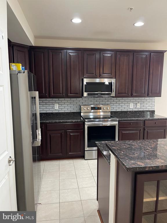 Photo - 7287 Elkridge Crossing Way