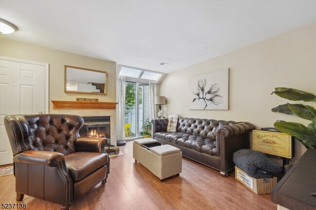 Photo - 45 Ashley Ct