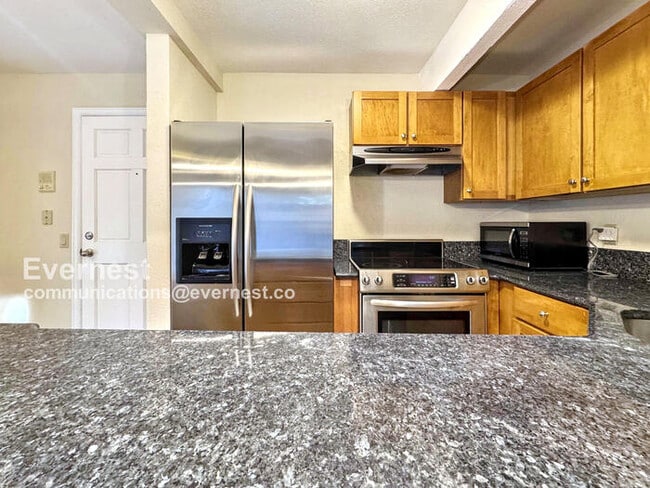 Photo - 777 Poplar Ave Unidad 767