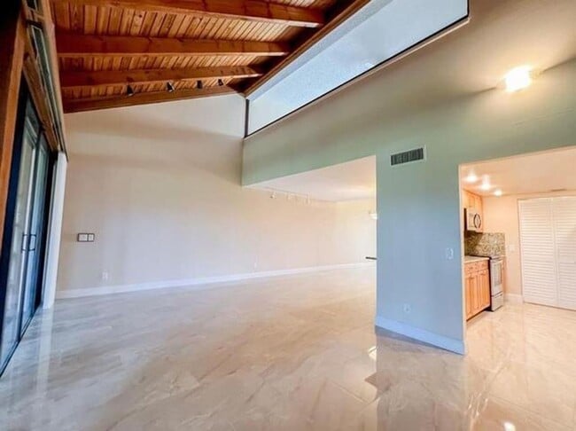 Photo - 10740 S Golfview Dr