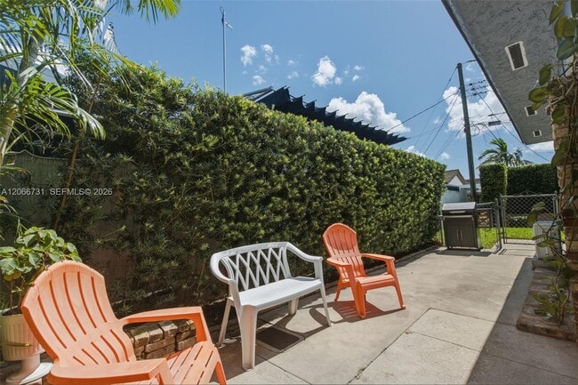 Photo - 11621 NW 58th Pl
