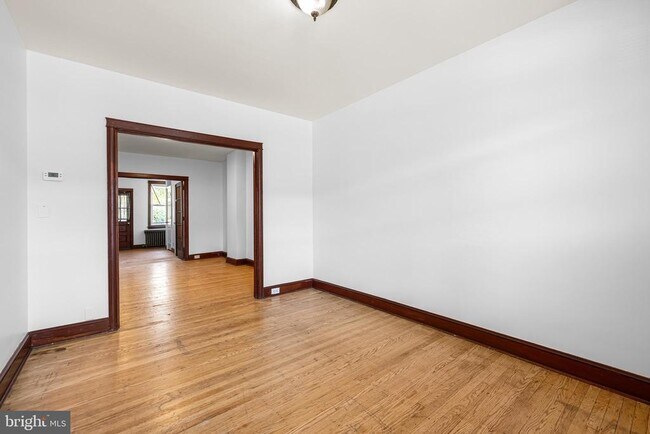 Photo - 315 Elrino St
