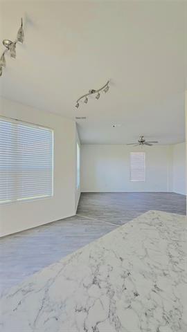 1004 Waverly Dr