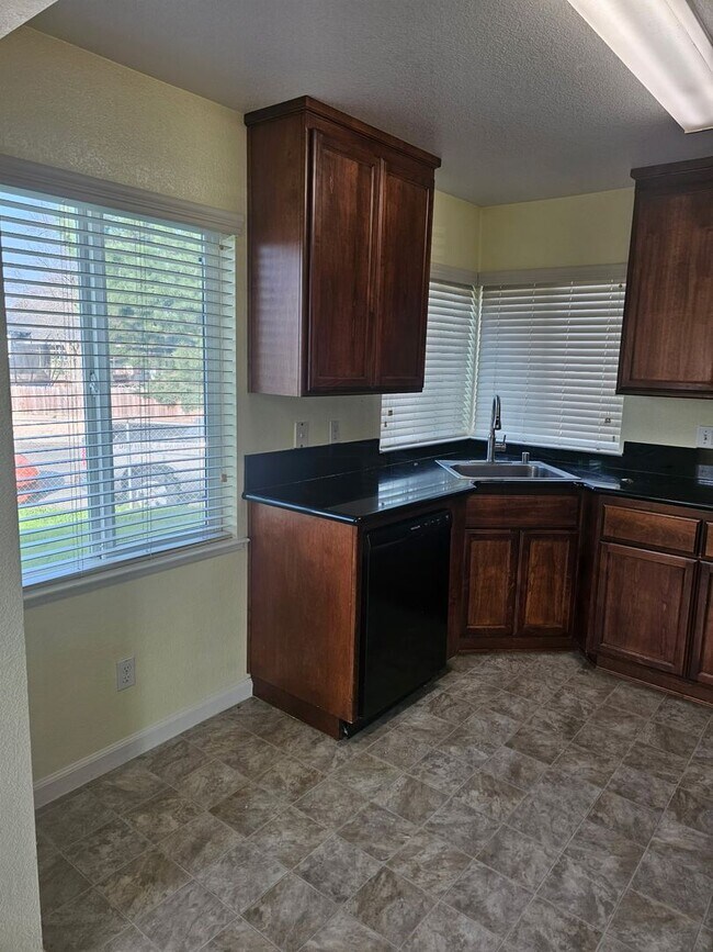 Photo - NICE UPDATED HOME IN SACRAMENTO!!