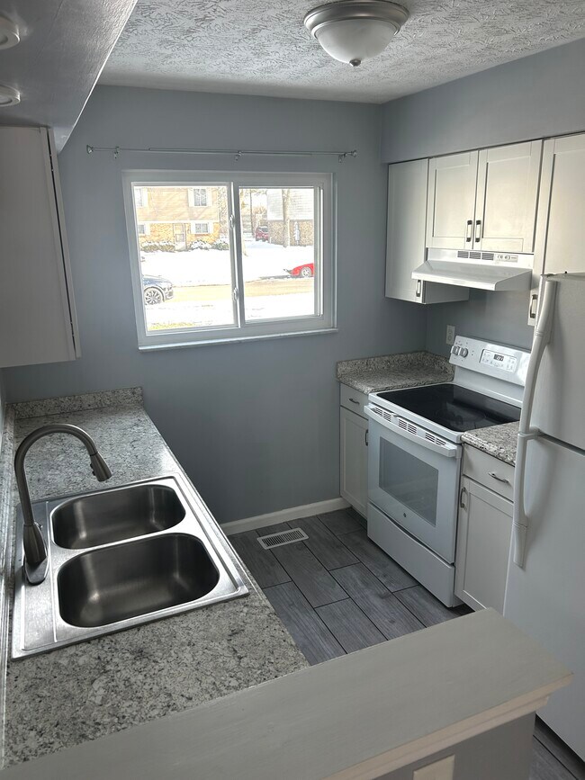 Photo - 7767 Betsy Ross Cir