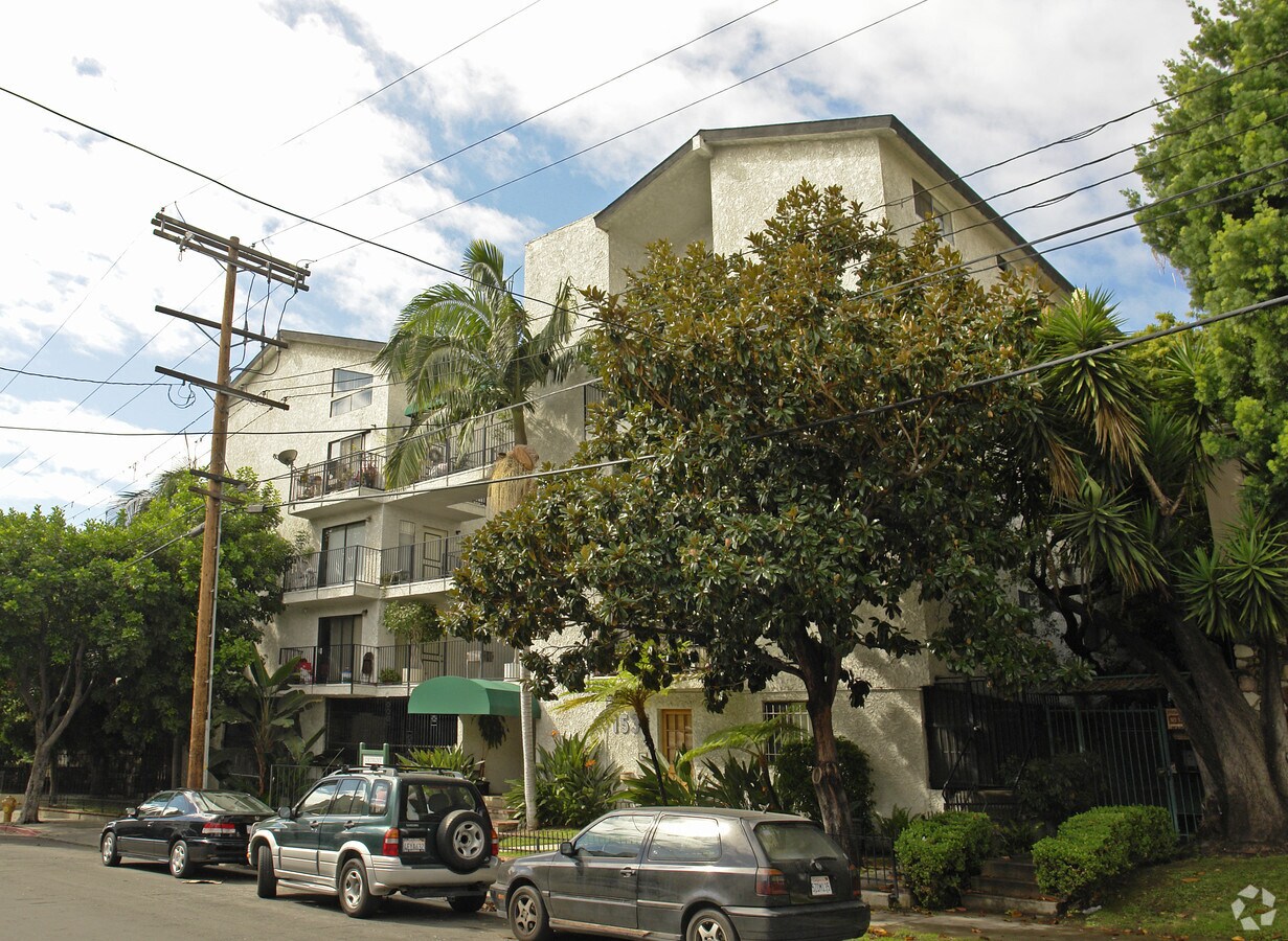 Detroit Palms - Detroit Palms Apartments