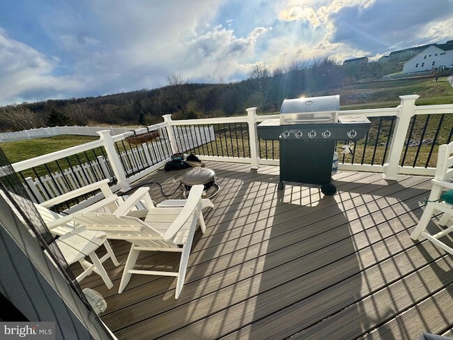 Photo - 100 Batik Wy