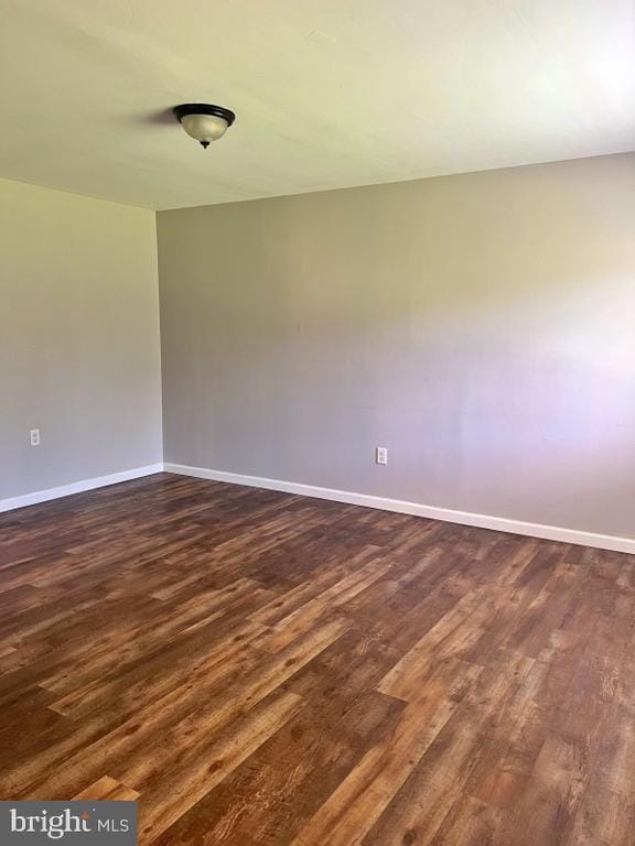 Building Photo - 27 E Main St Unit D