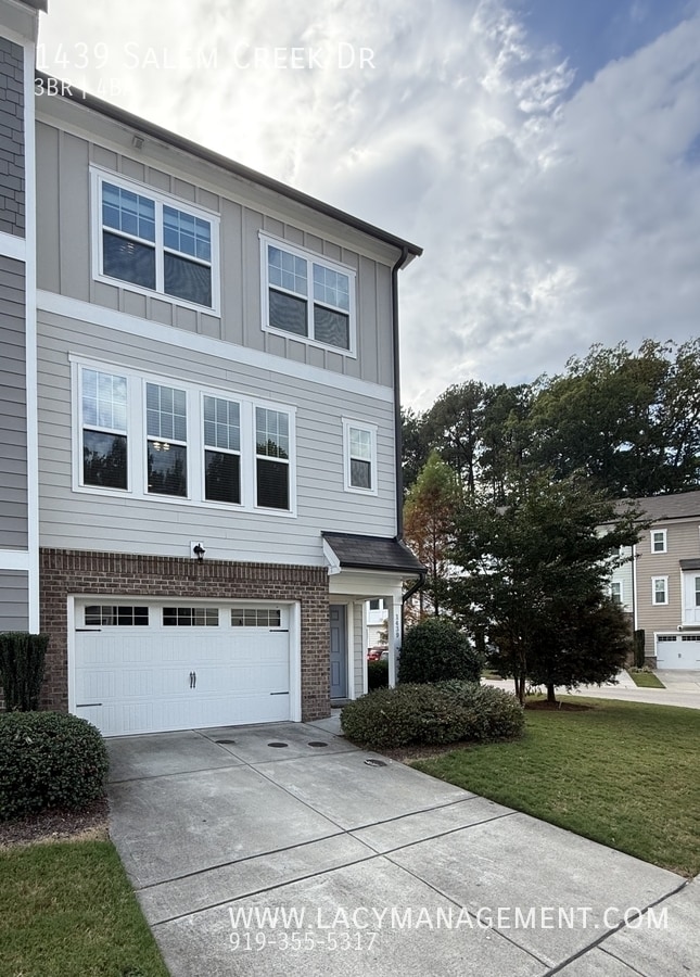 Photo - 1439 Salem Creek Dr