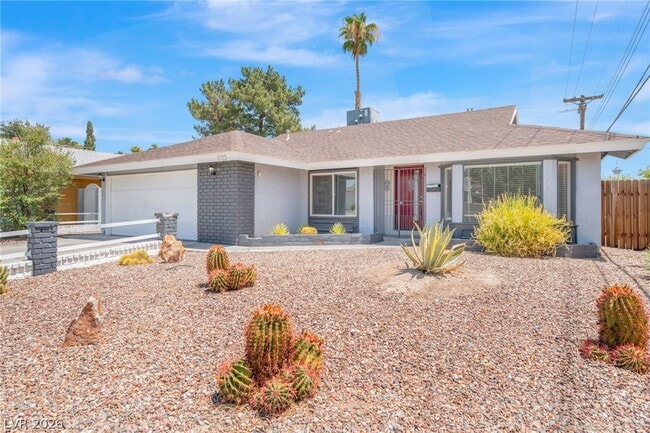Photo - 1713 Barnard Dr