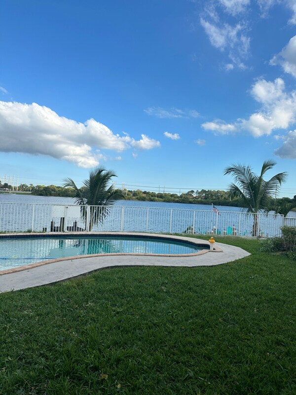 Photo - 14141 SW 129th Ave