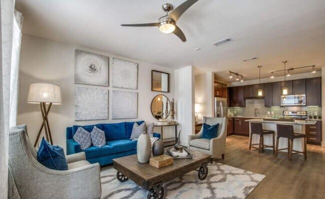 Building Photo - 2 bedroom in Houston TX 77042 Unit 2292 Rental